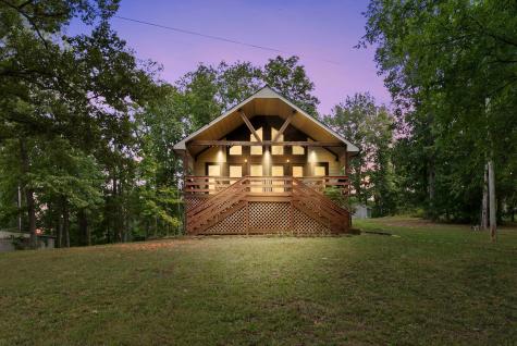178 Cottage Circle Linden TN 37096