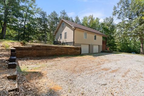 178 Cottage Circle Linden TN 37096