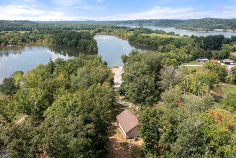 178 Cottage Circle Linden TN 37096