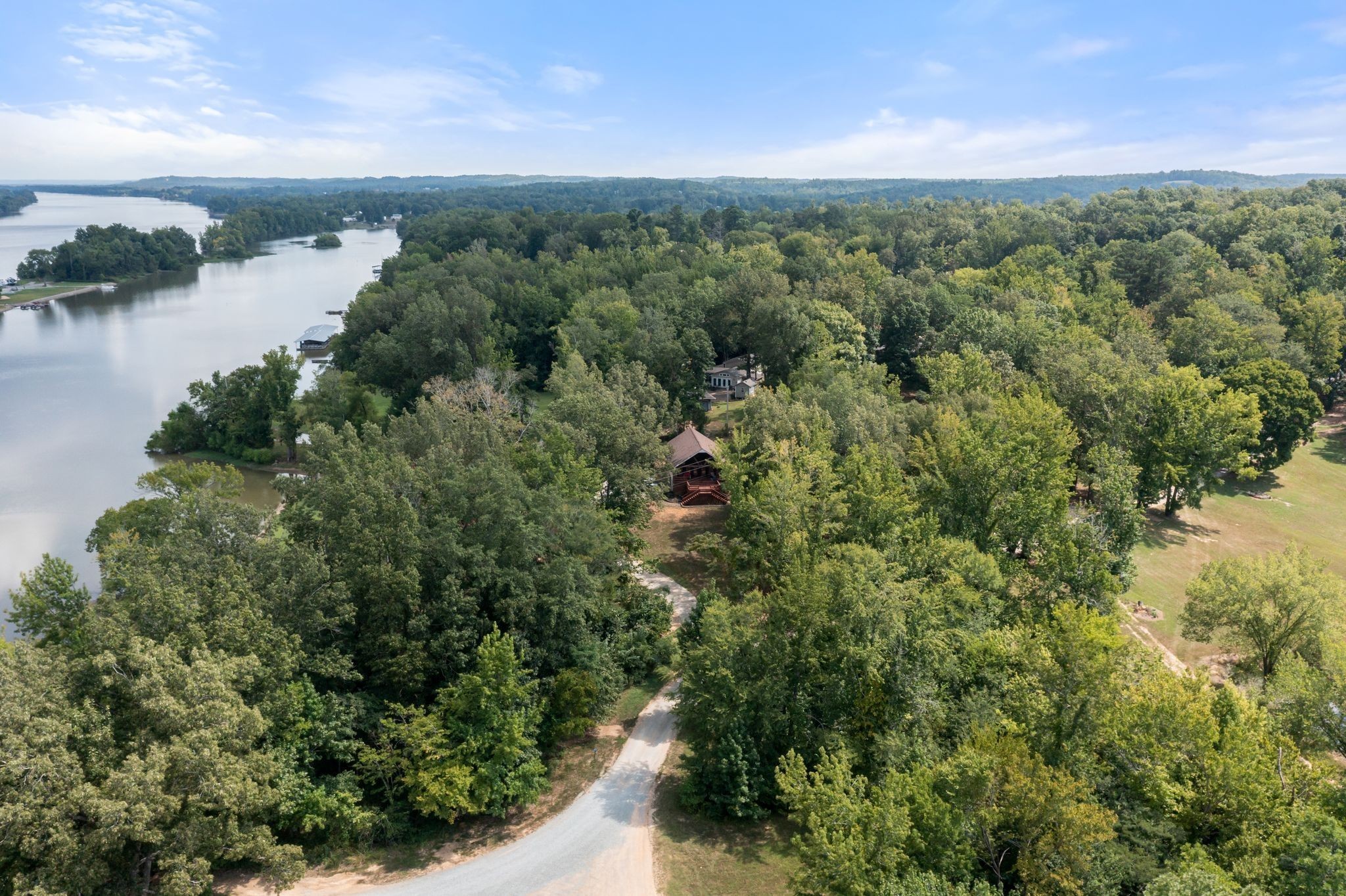178 Cottage Circle Linden TN 37096