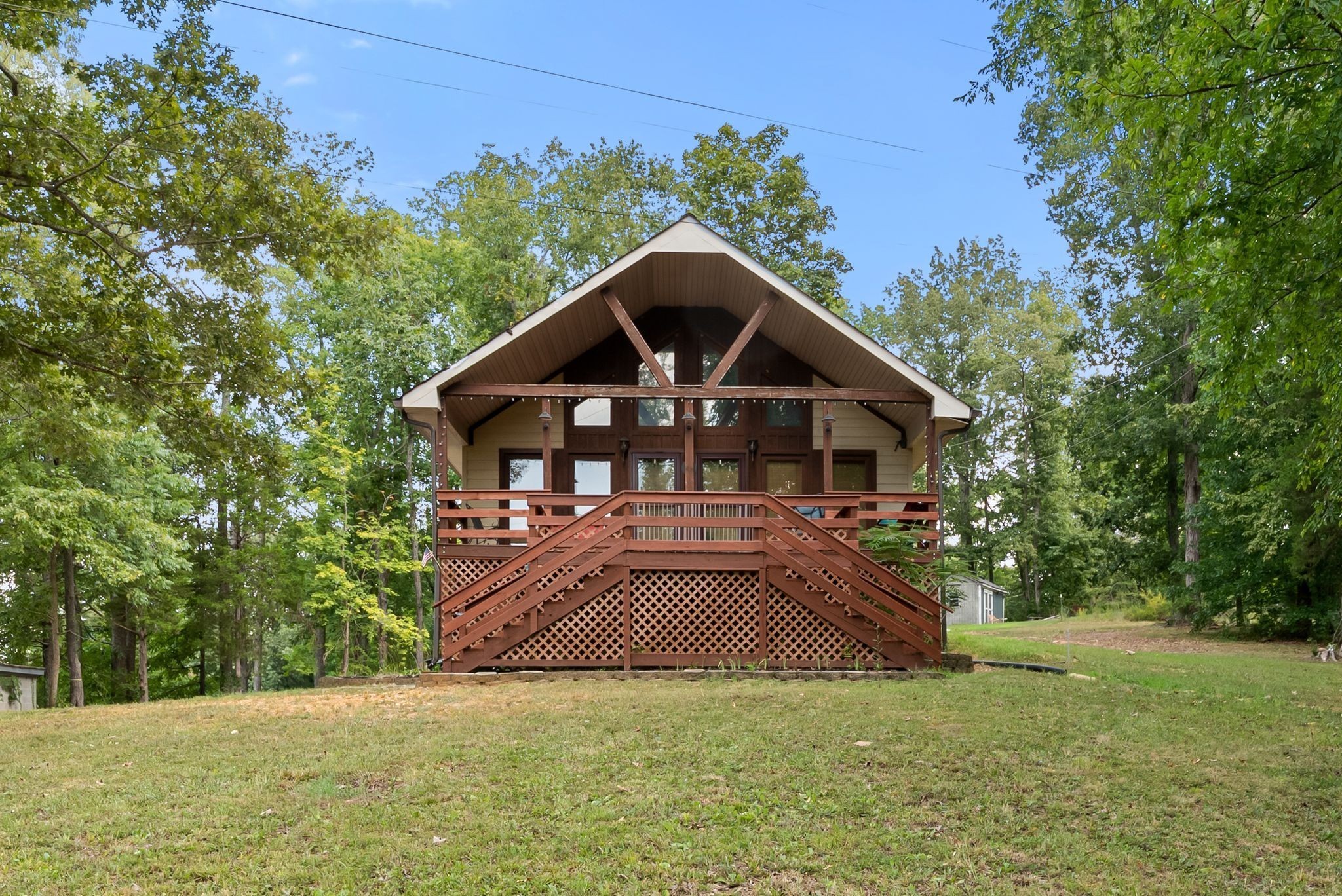 178 Cottage Circle Linden TN 37096