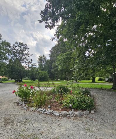 1797 Link Road New Johnsonville TN 37134