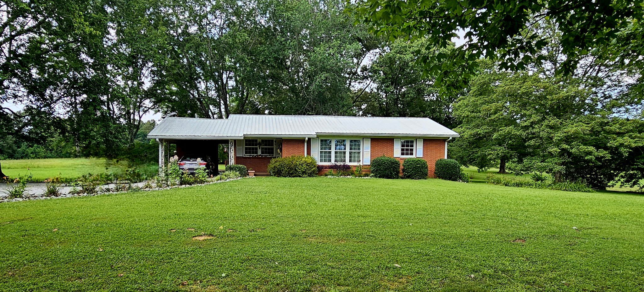 1797 Link Road New Johnsonville TN 37134