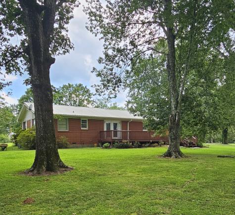 1797 Link Road New Johnsonville TN 37134