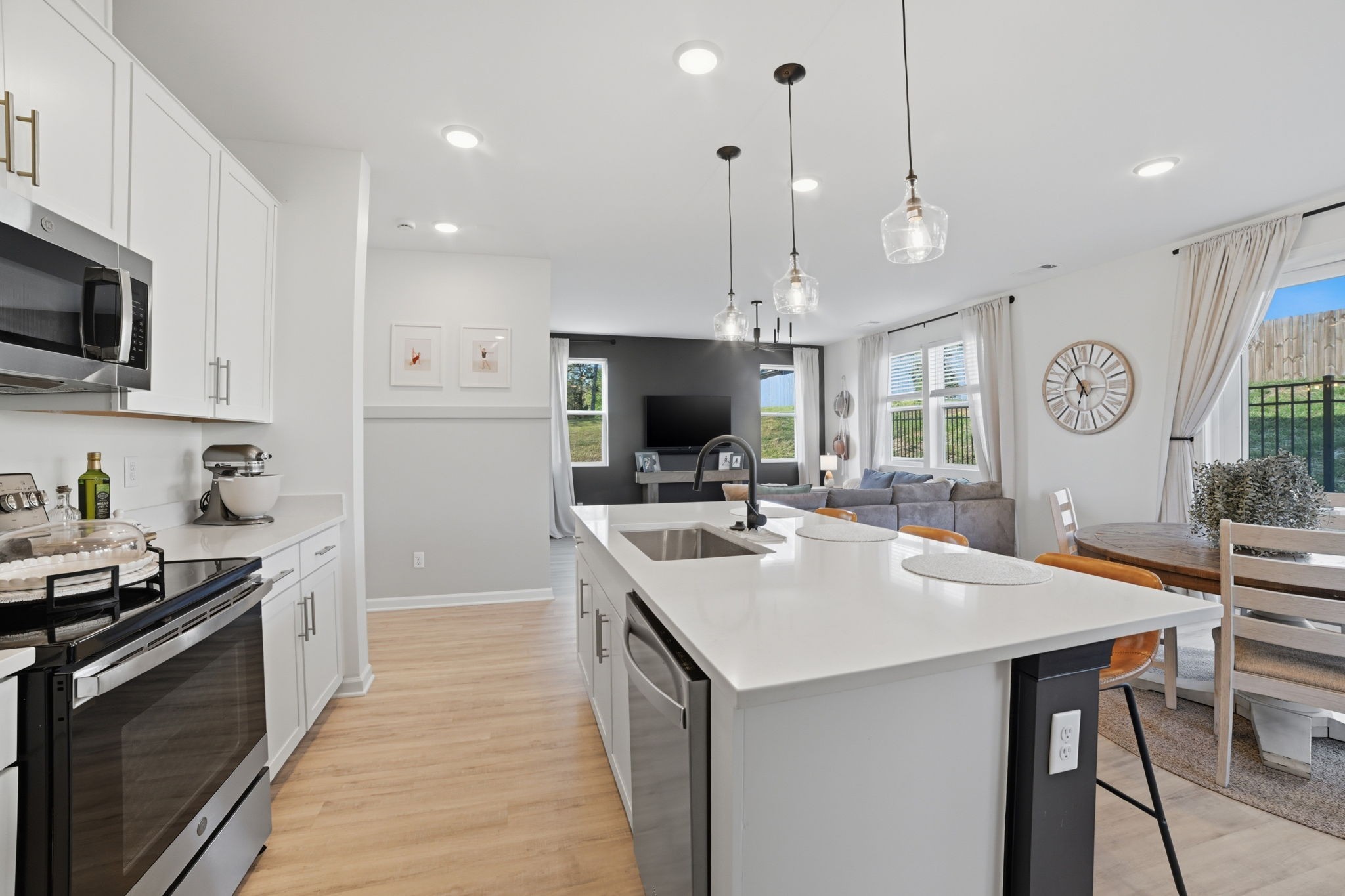 121 Timber Crest Trail White Bluff TN 37187