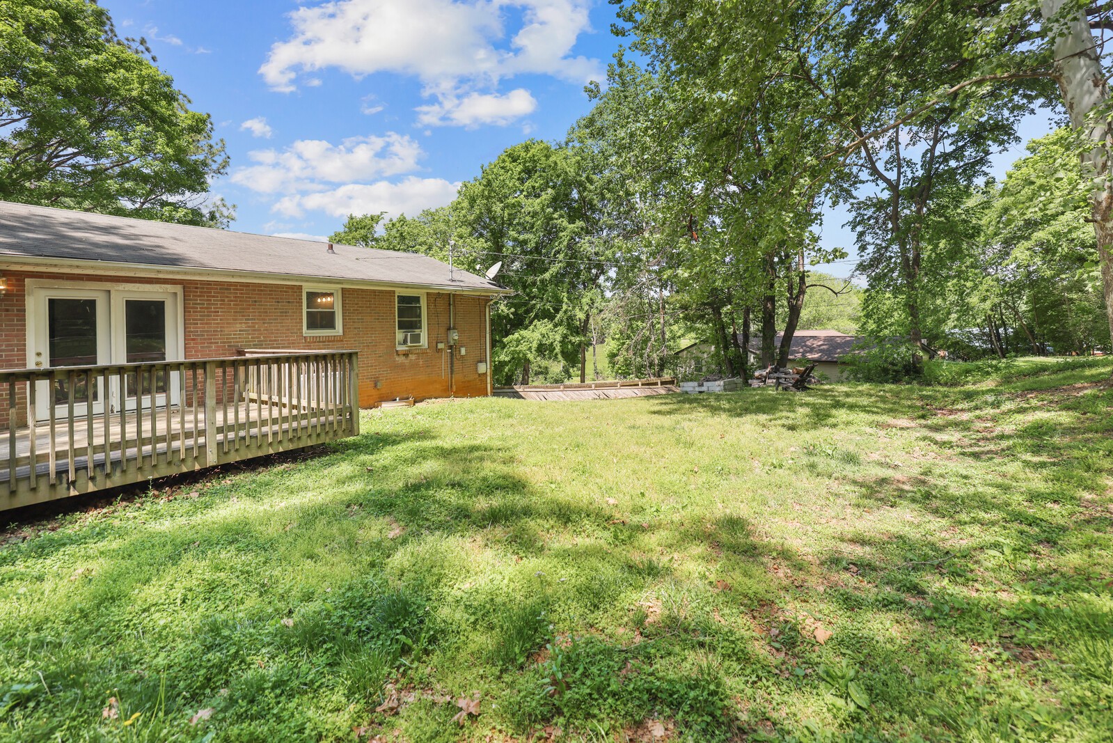 1709 W Elmwood Road Clarksville TN 37040