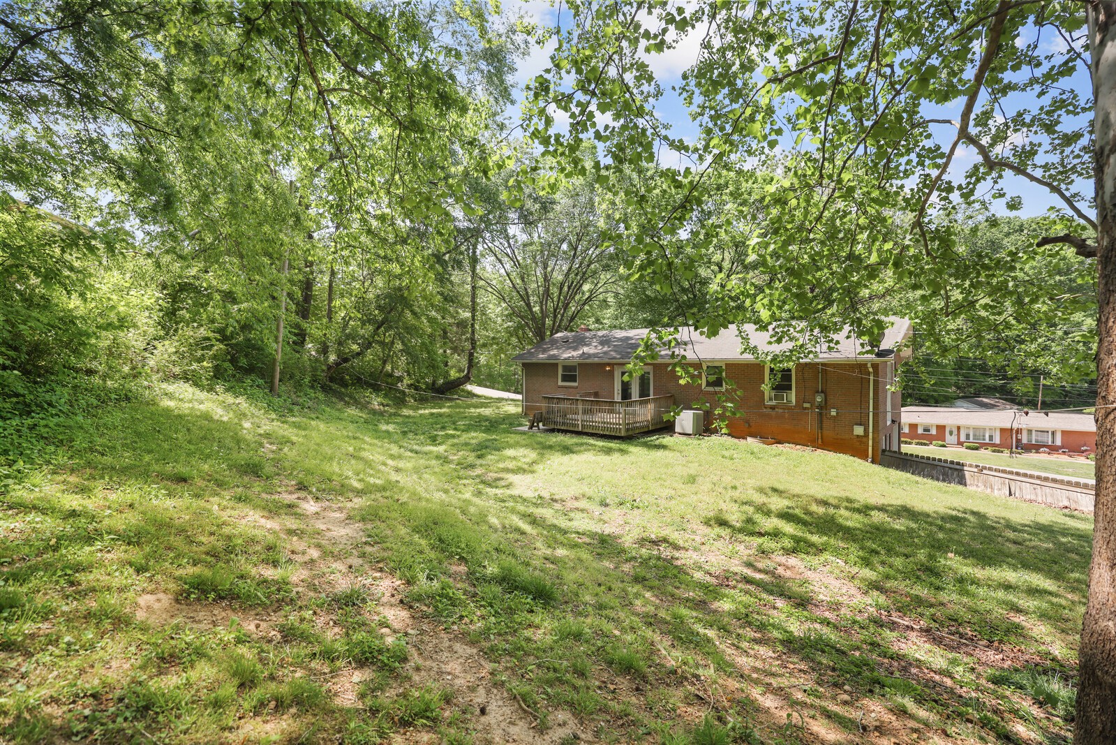 1709 W Elmwood Road Clarksville TN 37040