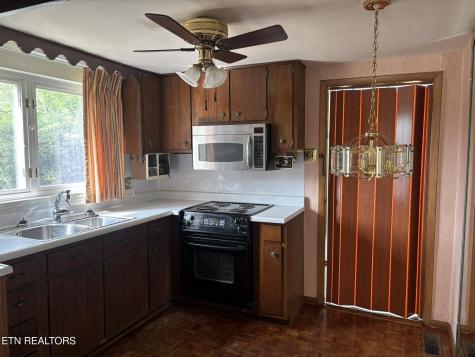 6117 Thorn Grove Pike Knoxville TN 37914