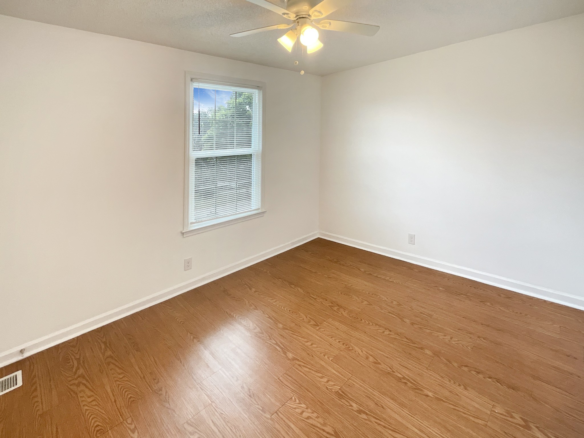 4833 Sheffield Drive Nashville TN 37211