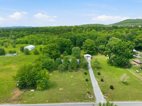 3041 Unionville Deason Road Bell Buckle TN 37020