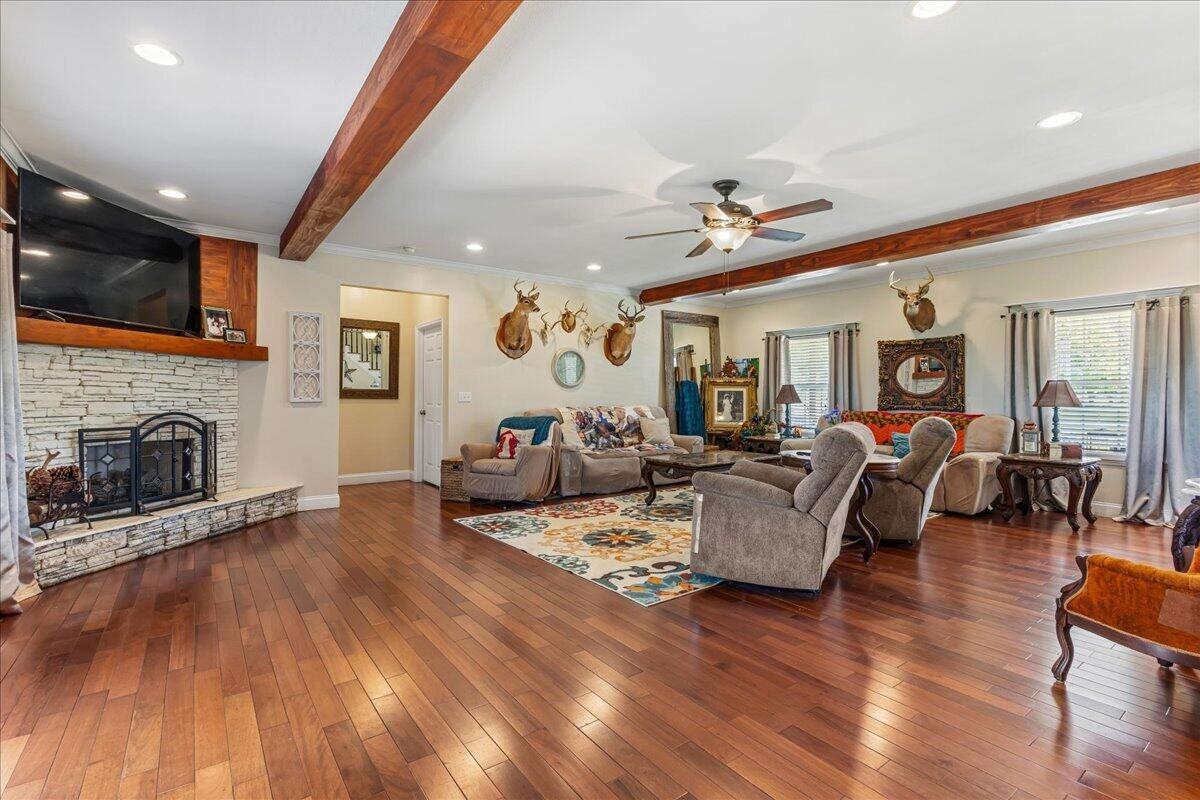 124 County Road 619 Etowah TN 37331