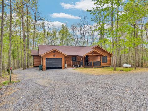 673 Arrowhead Road Moss TN 38575