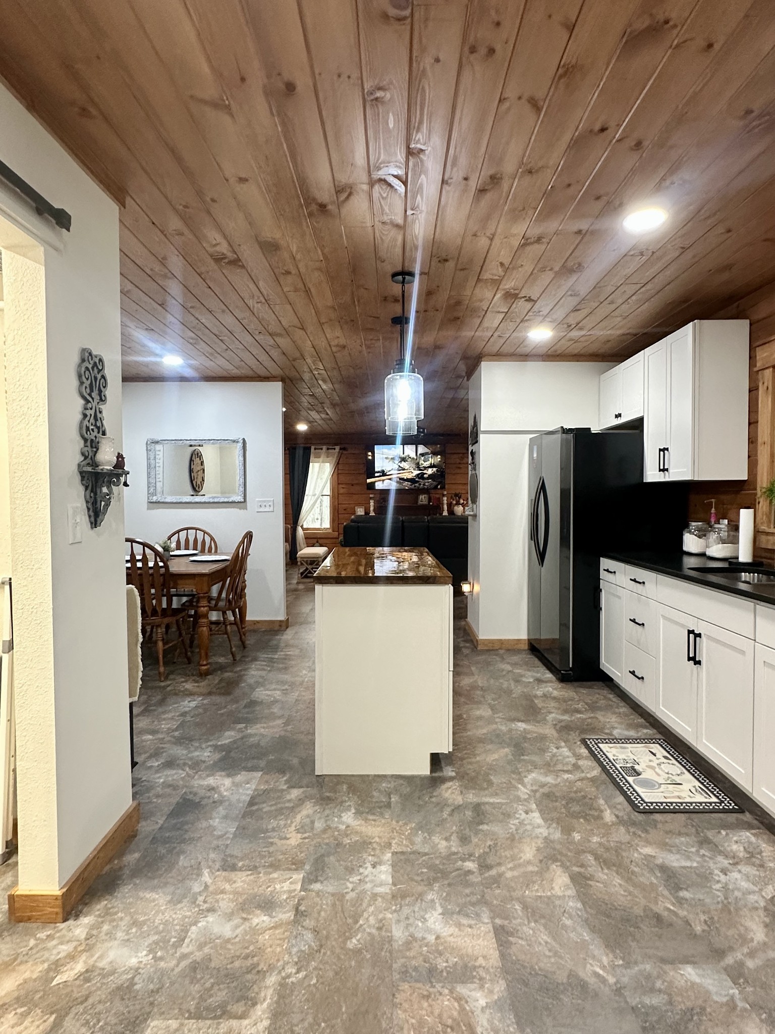 673 Arrowhead Road Moss TN 38575