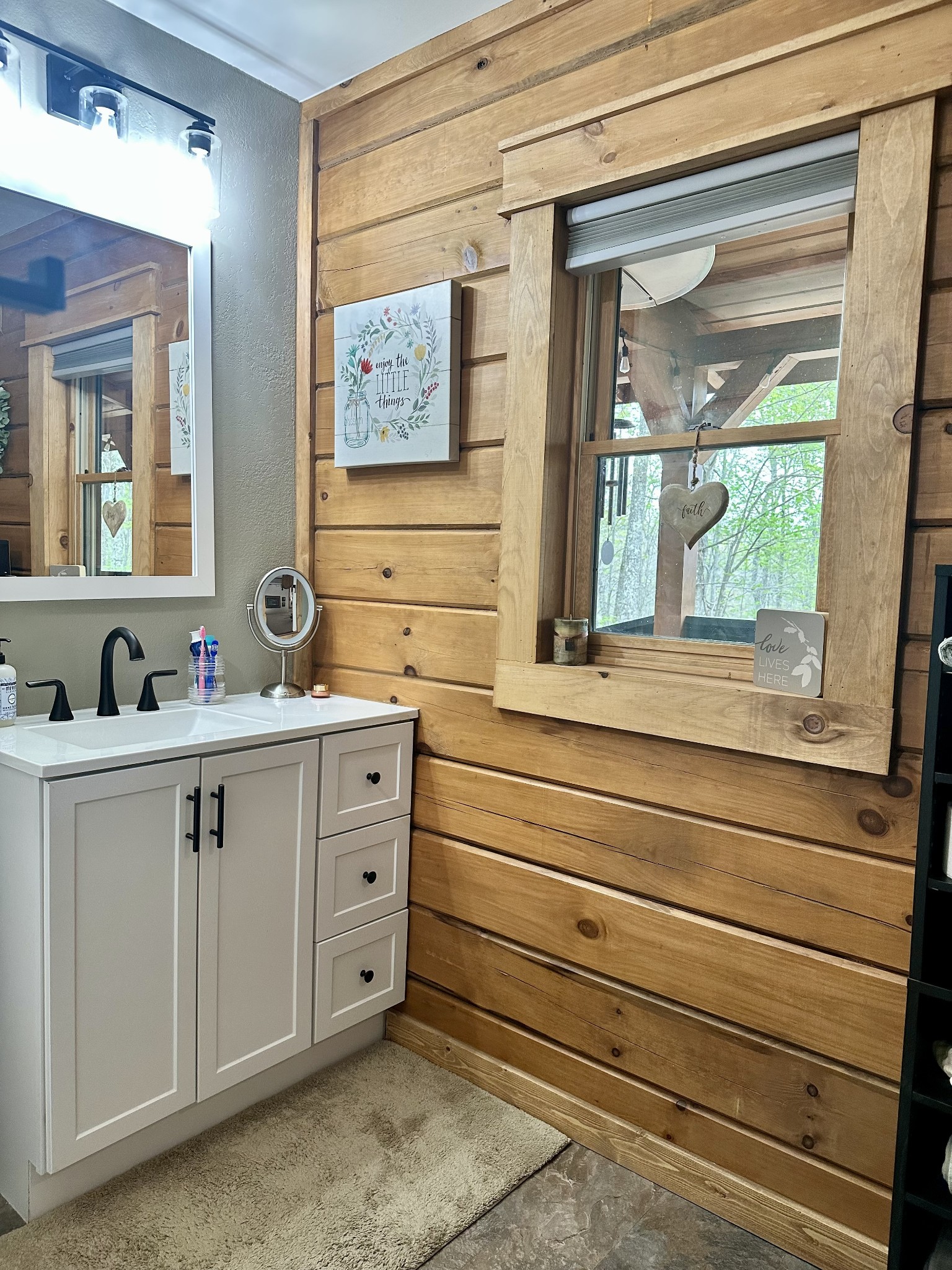 673 Arrowhead Road Moss TN 38575