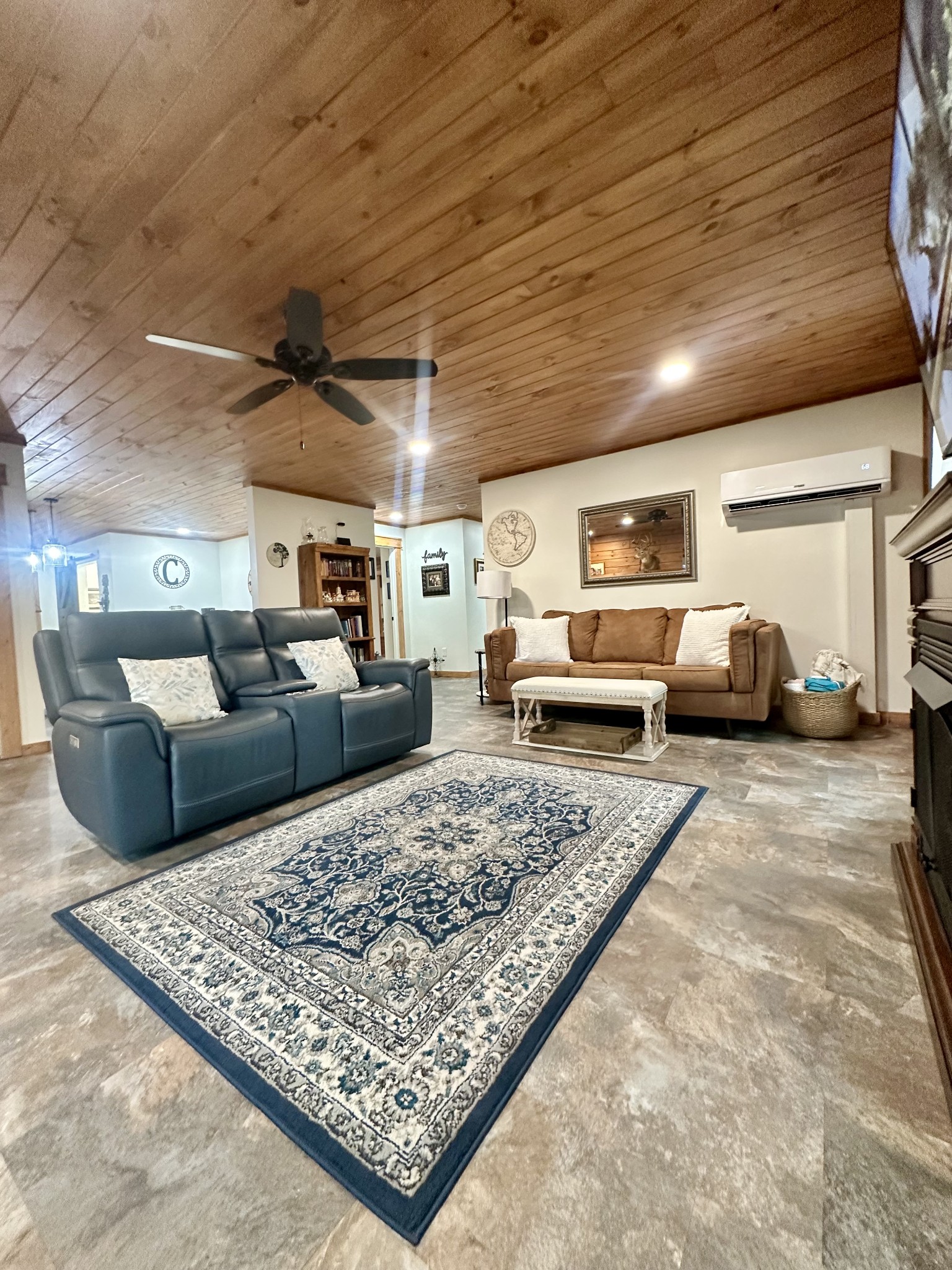 673 Arrowhead Road Moss TN 38575