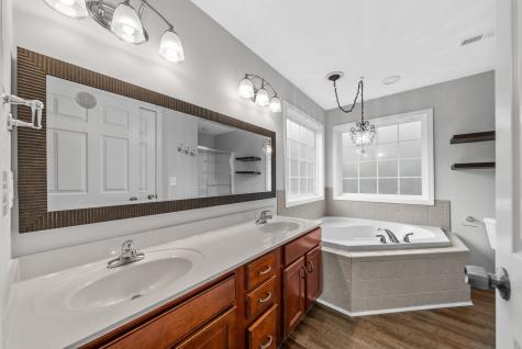 648 Winding Bluff Way Clarksville TN 37040