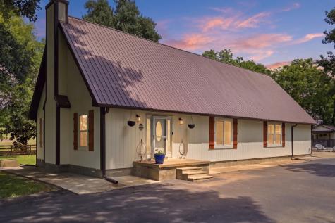 2540 Carl Fox Road Cornersville TN 37047