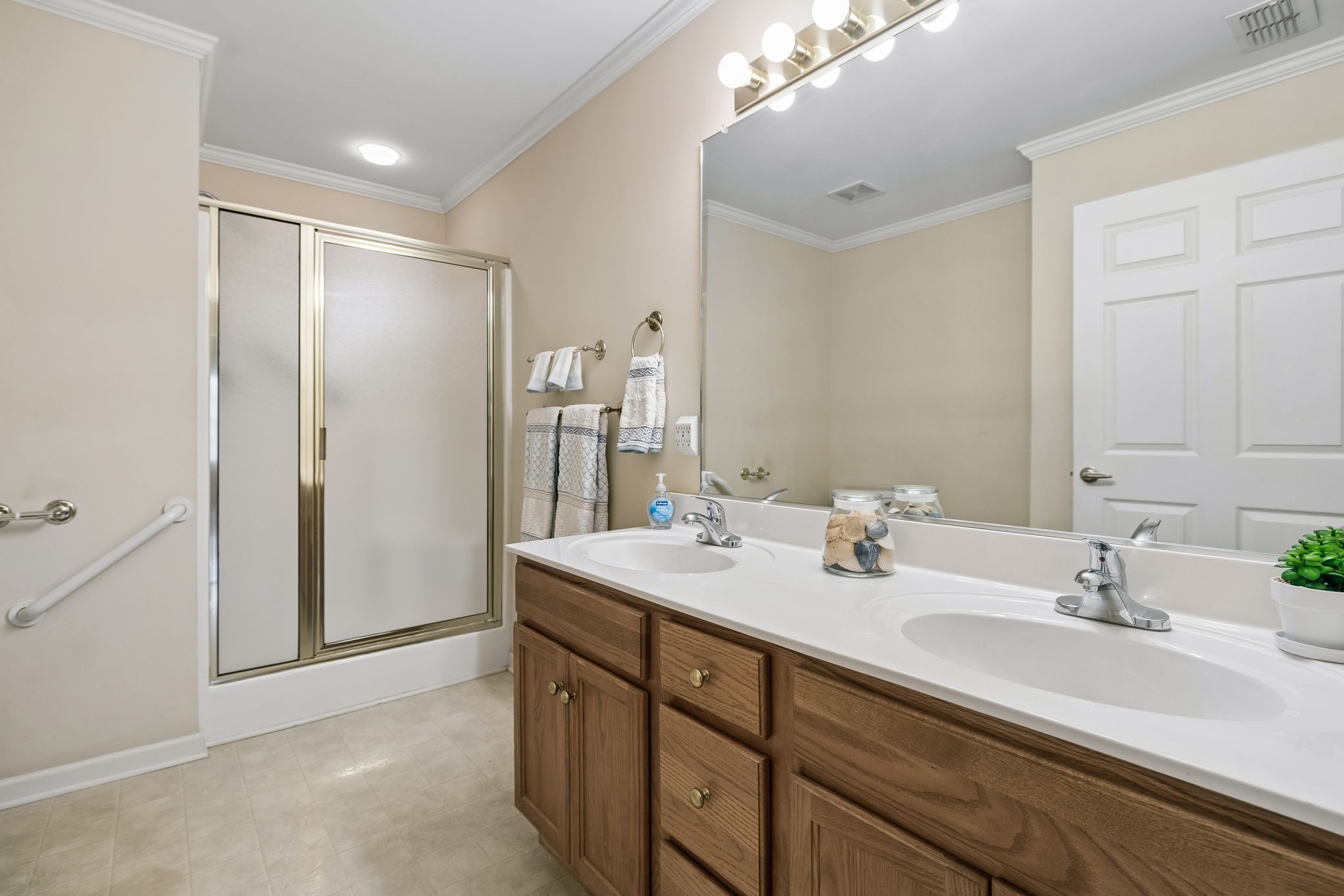 633 Forest Glen Circle Murfreesboro TN 37128