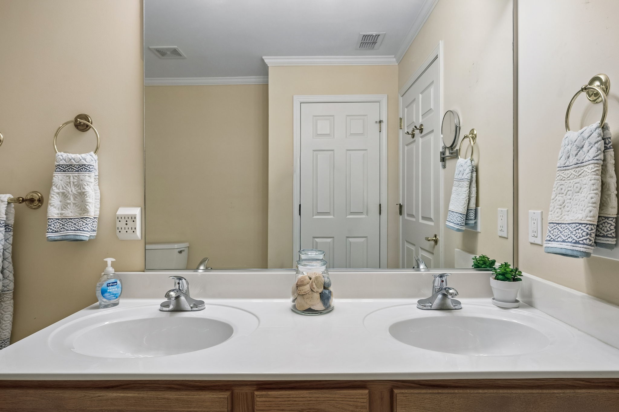 633 Forest Glen Circle Murfreesboro TN 37128