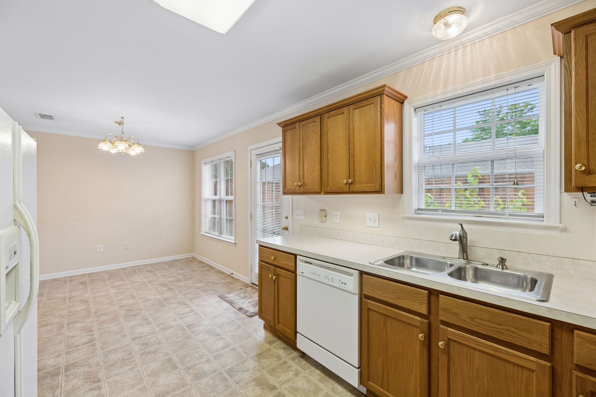 633 Forest Glen Circle Murfreesboro TN 37128