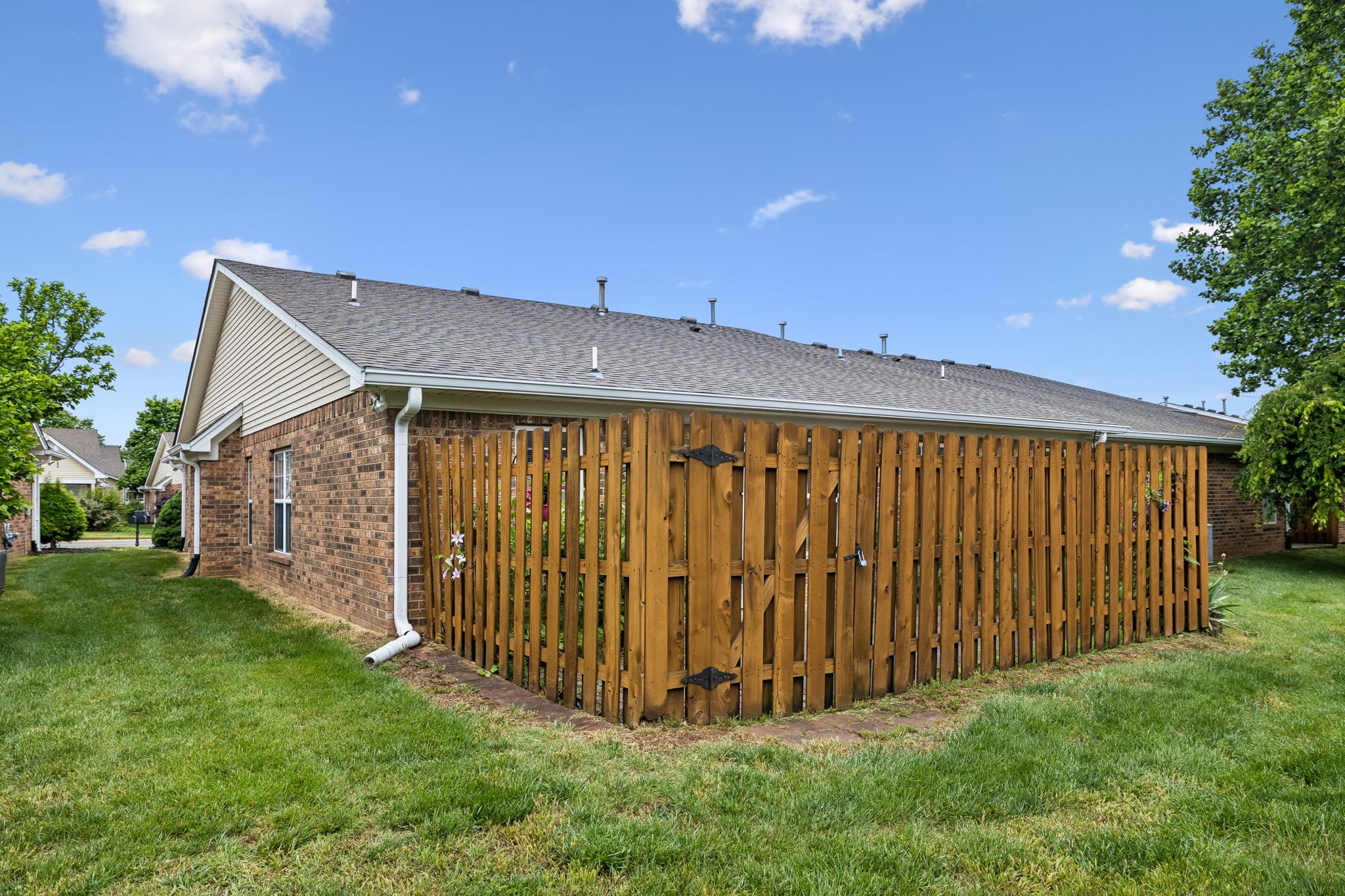633 Forest Glen Circle Murfreesboro TN 37128