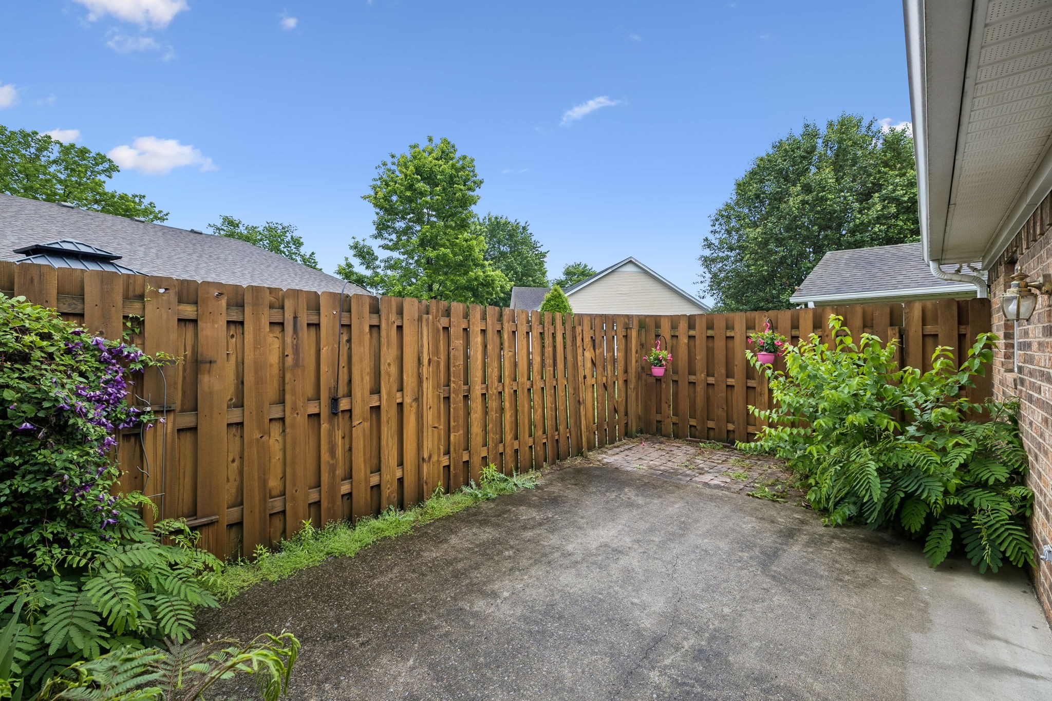 633 Forest Glen Circle Murfreesboro TN 37128