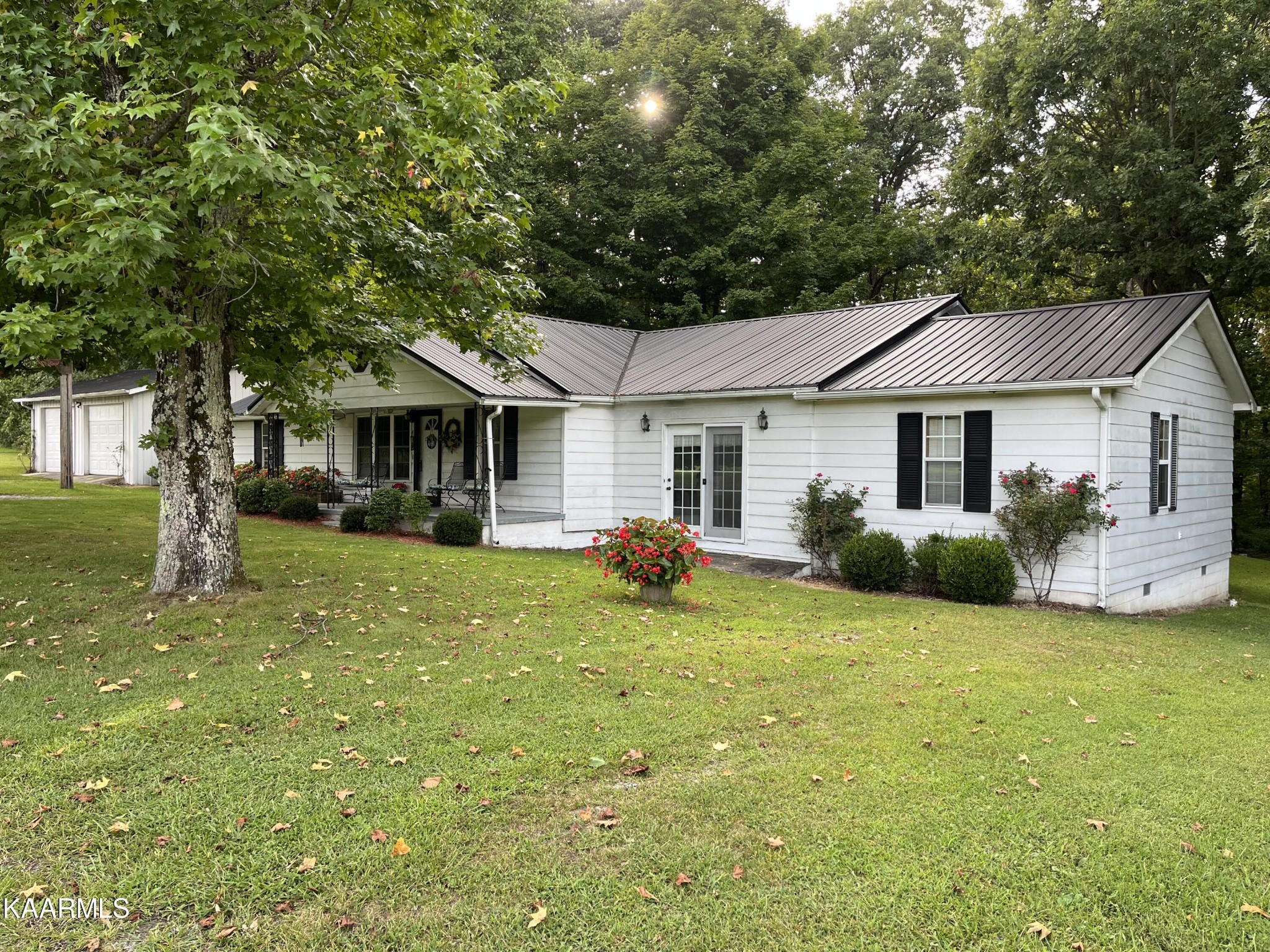 135 Livesay Road Clarkrange TN 38553