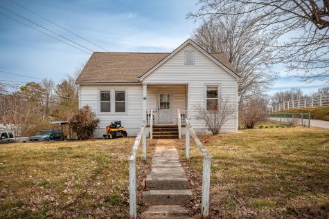 304 S Young Street Sparta TN 38583