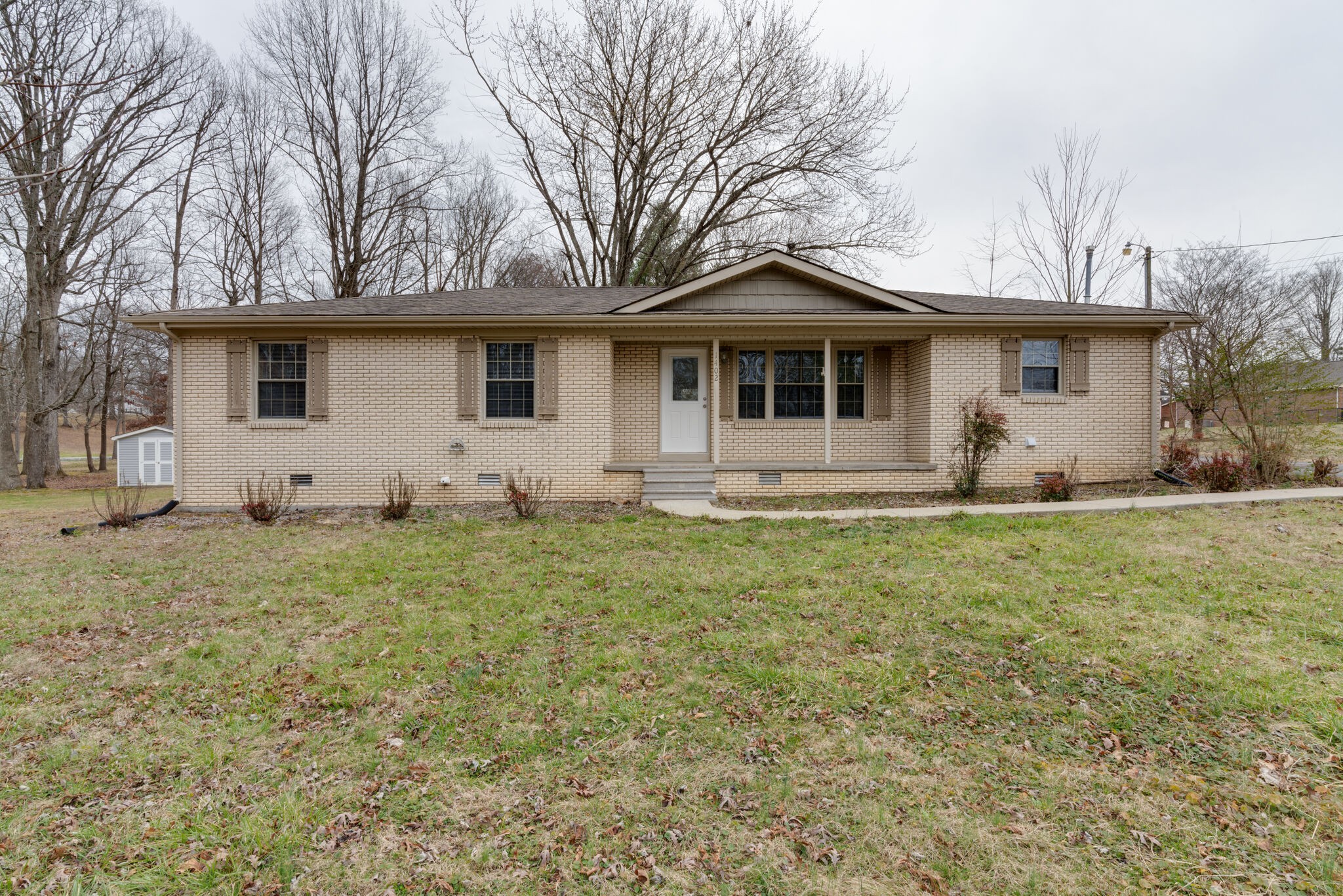 1402 Hillwood Circle Lafayette TN 37083