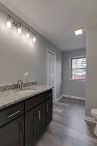 1402 Hillwood Circle Lafayette TN 37083