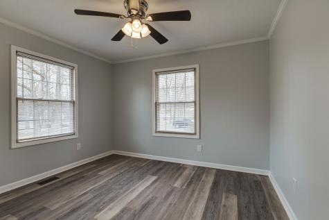 1402 Hillwood Circle Lafayette TN 37083