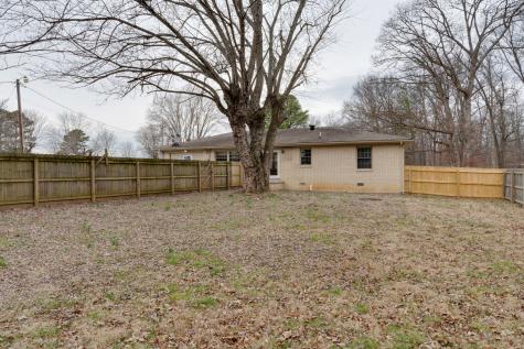 1402 Hillwood Circle Lafayette TN 37083
