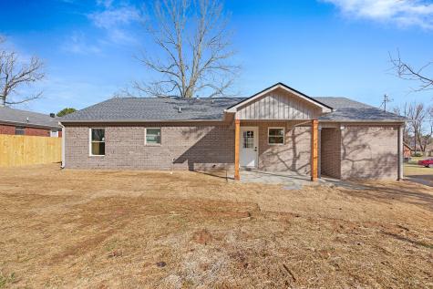 15 Riley Cove Jackson TN 38305