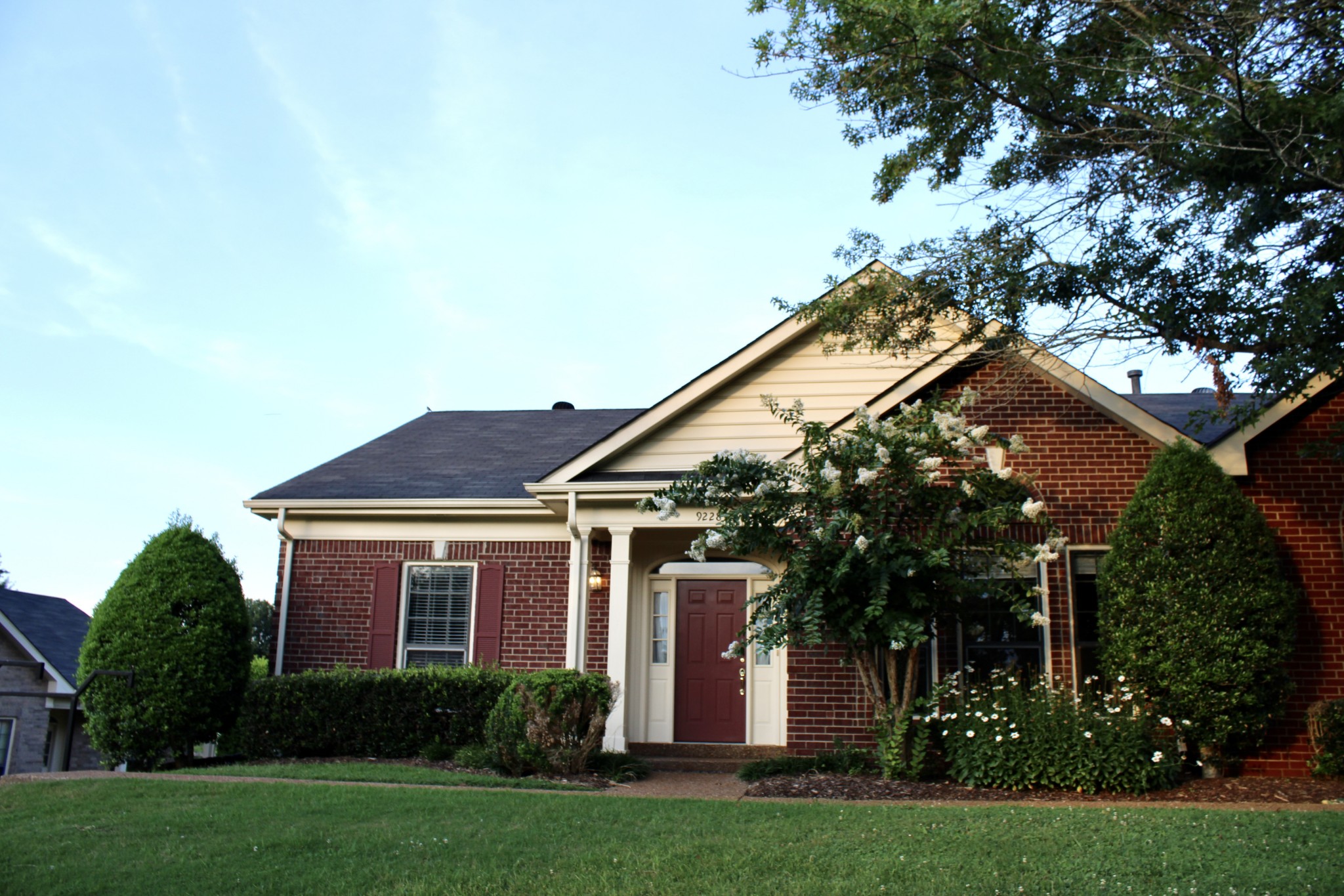 9228 Sawyer Brown Road Nashville TN 37221