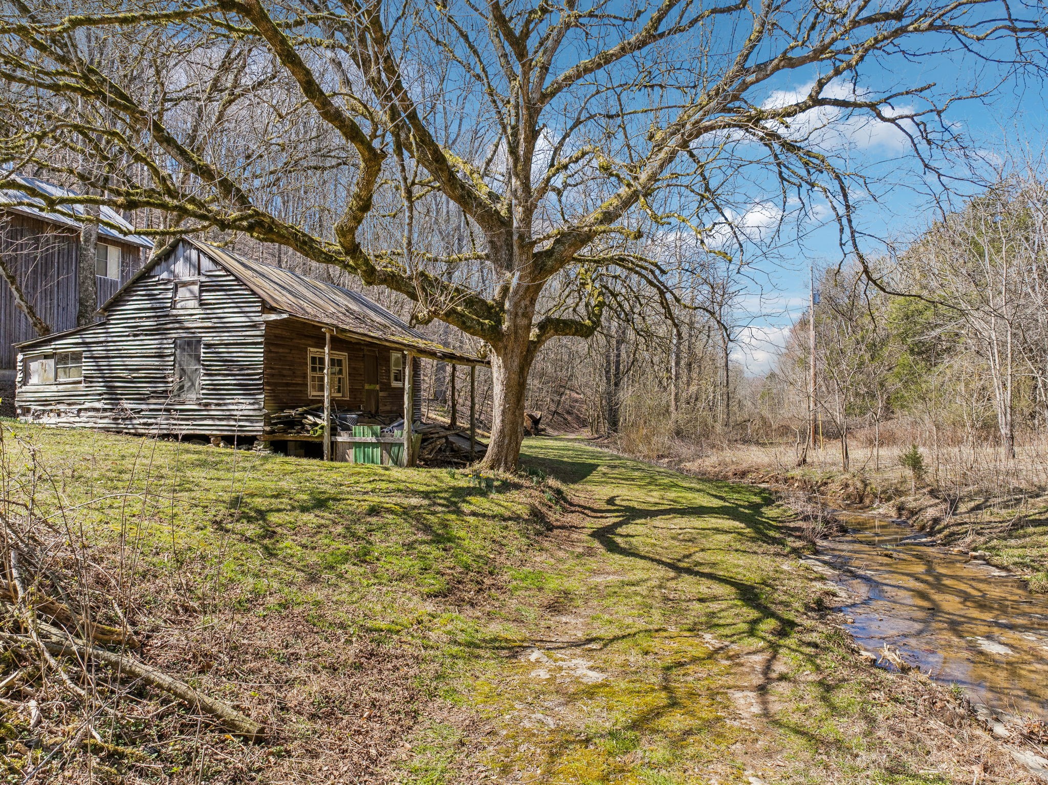 6528 Neely Creek Road Celina TN 38551