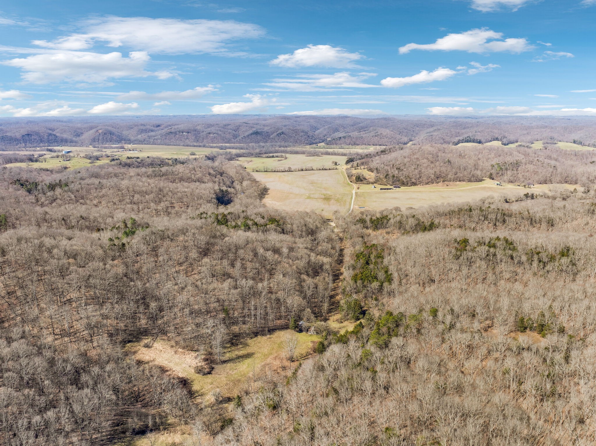 6528 Neely Creek Road Celina TN 38551
