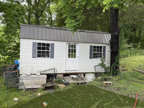 133 Cook Lane Gainesboro TN 38562