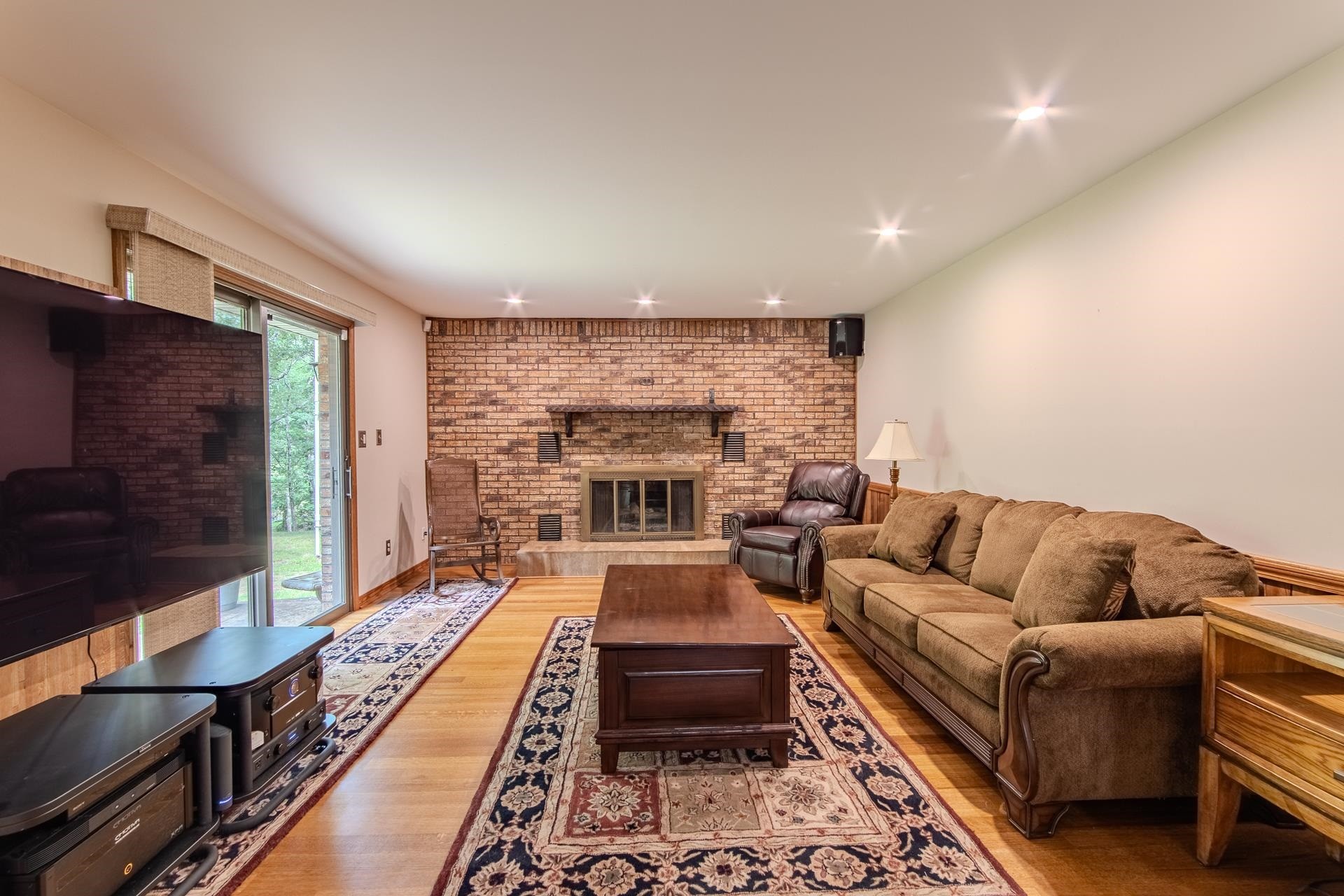 1910 Hamburg Loop Savannah TN 38372