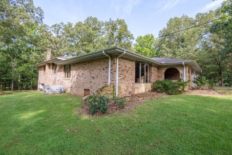 1910 Hamburg Loop Savannah TN 38372