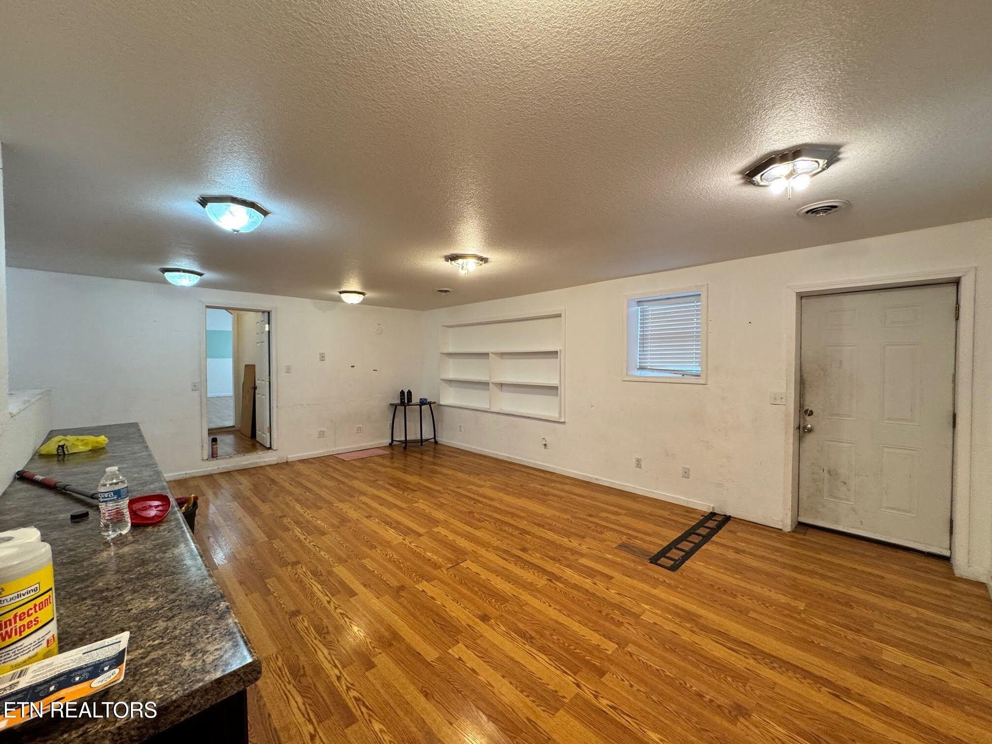 5521 S York Highway 5521 Grimsley TN 38565