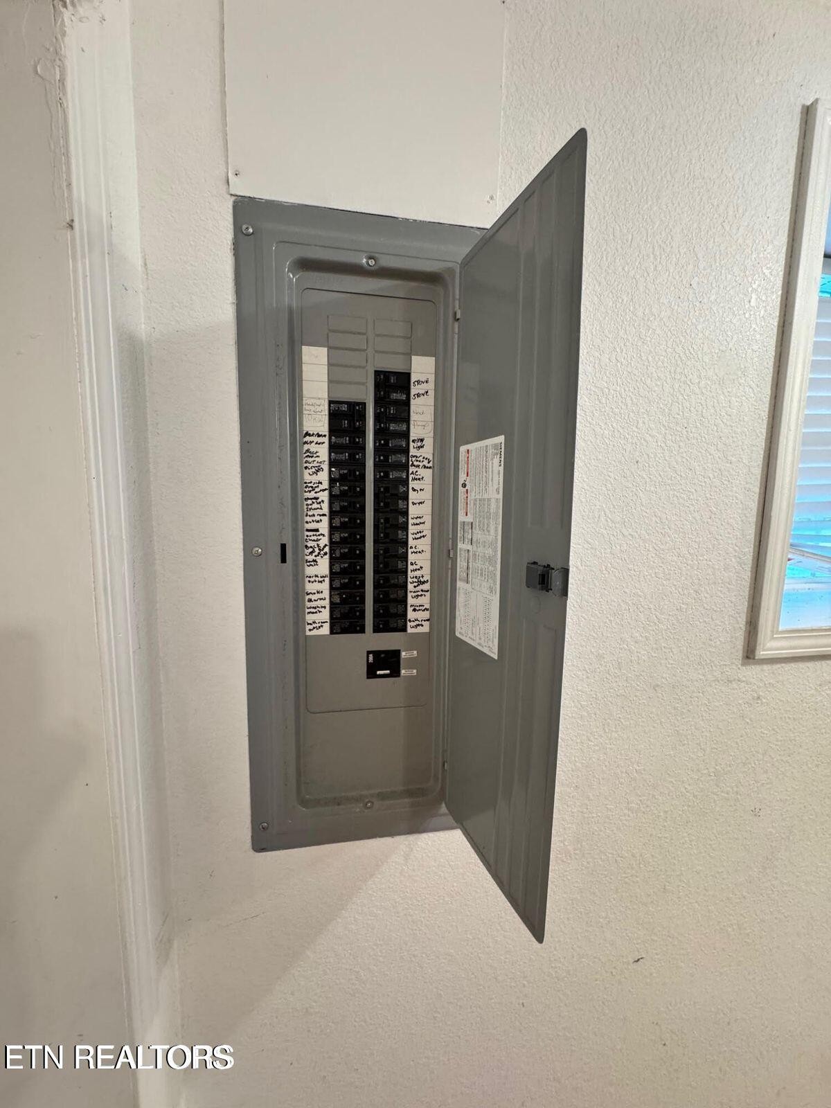 5521 S York Highway 5521 Grimsley TN 38565