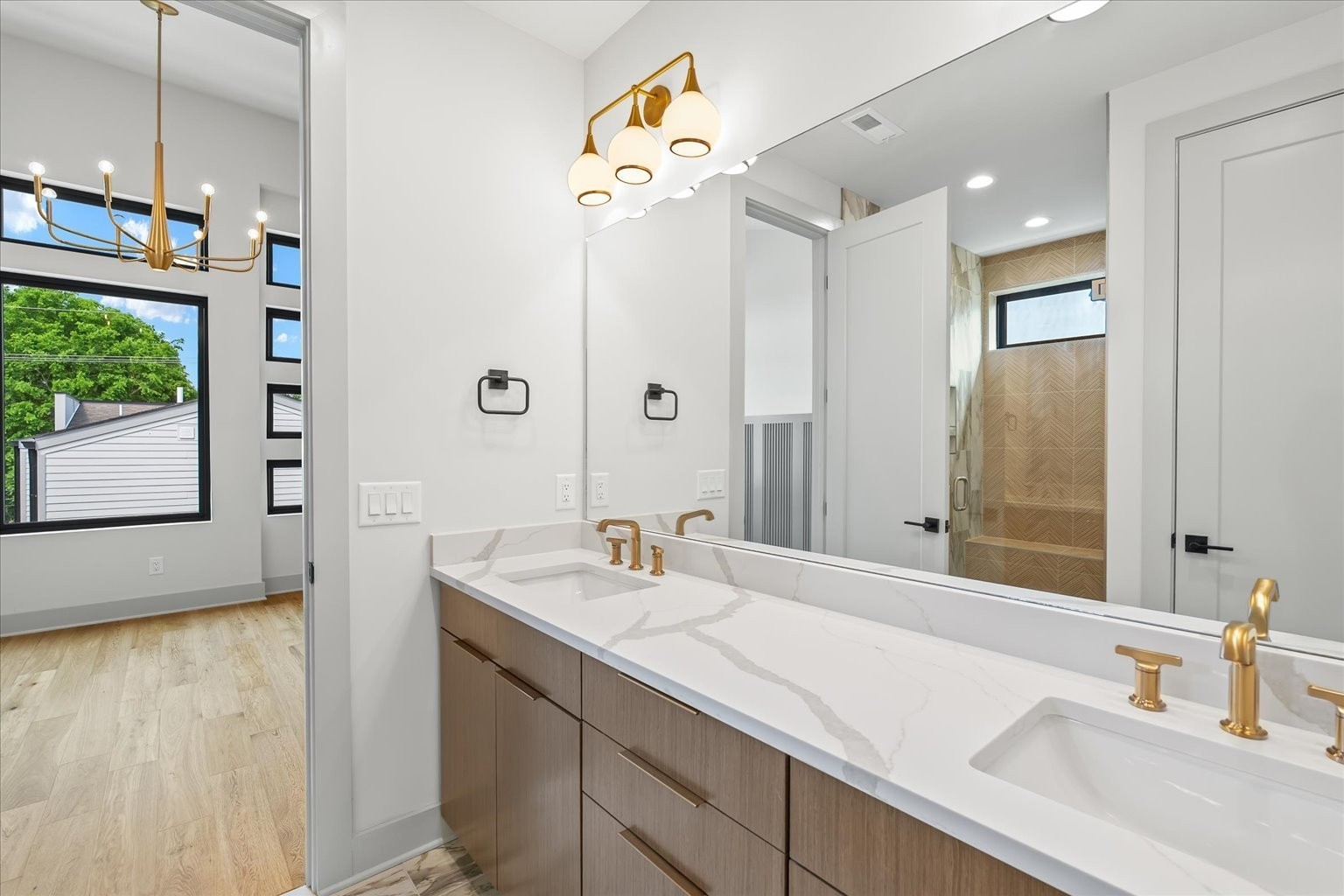 2010 9th Ave, N Nashville TN 37208