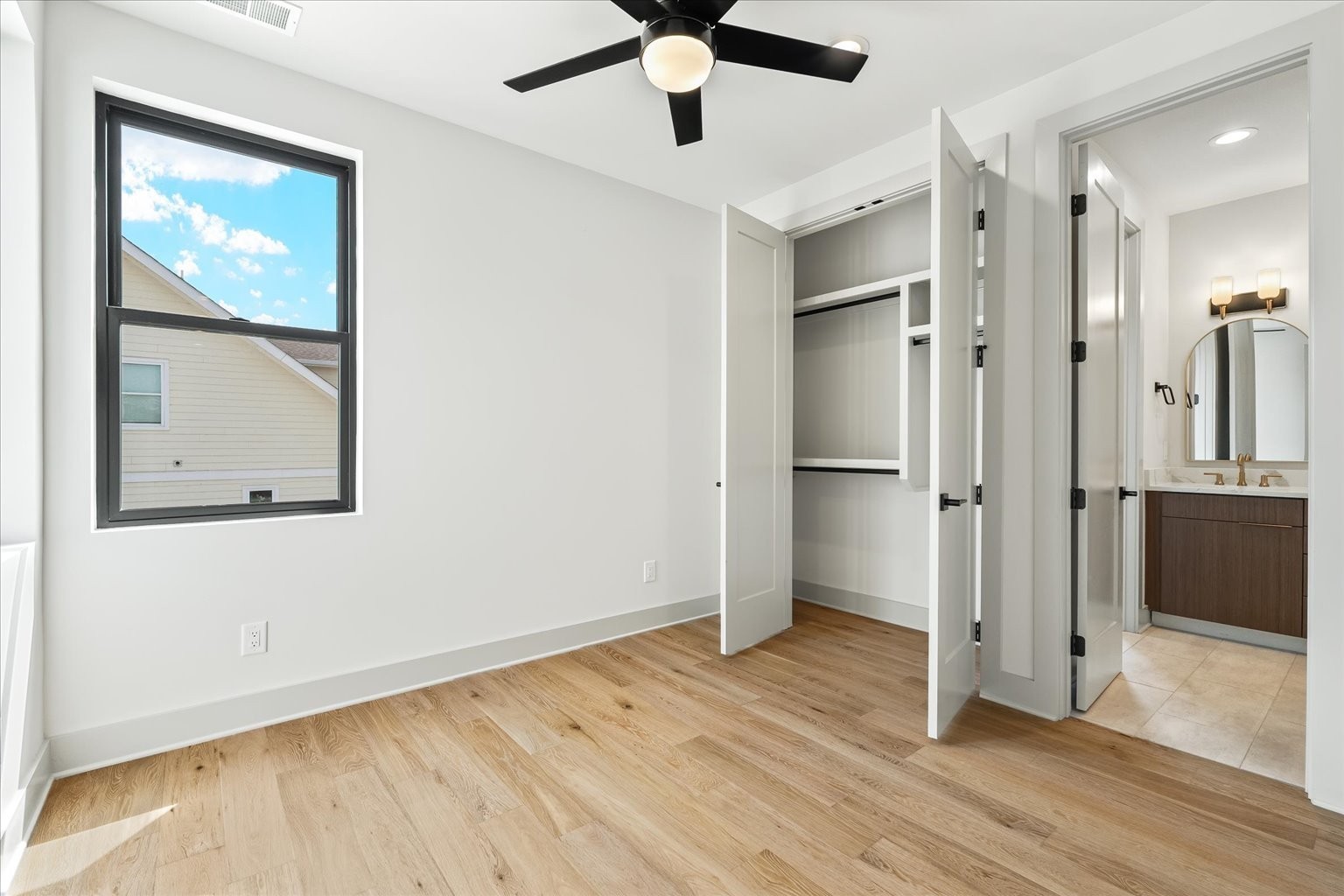 2010 9th Ave, N Nashville TN 37208