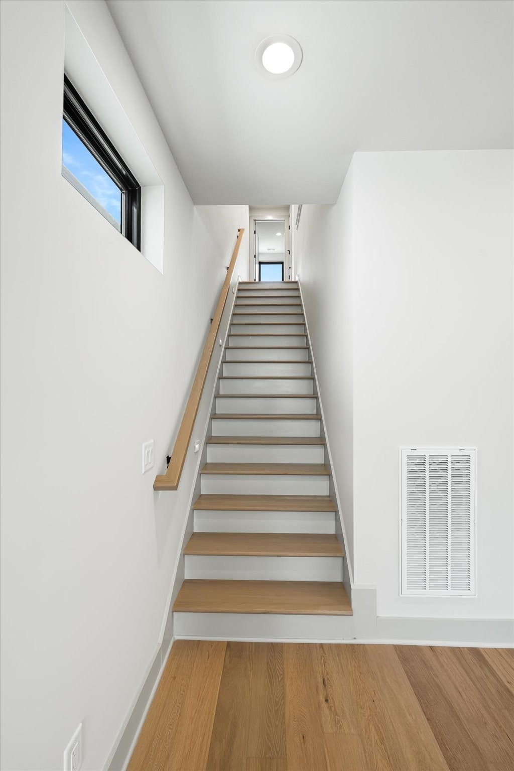 2010 9th Ave, N Nashville TN 37208