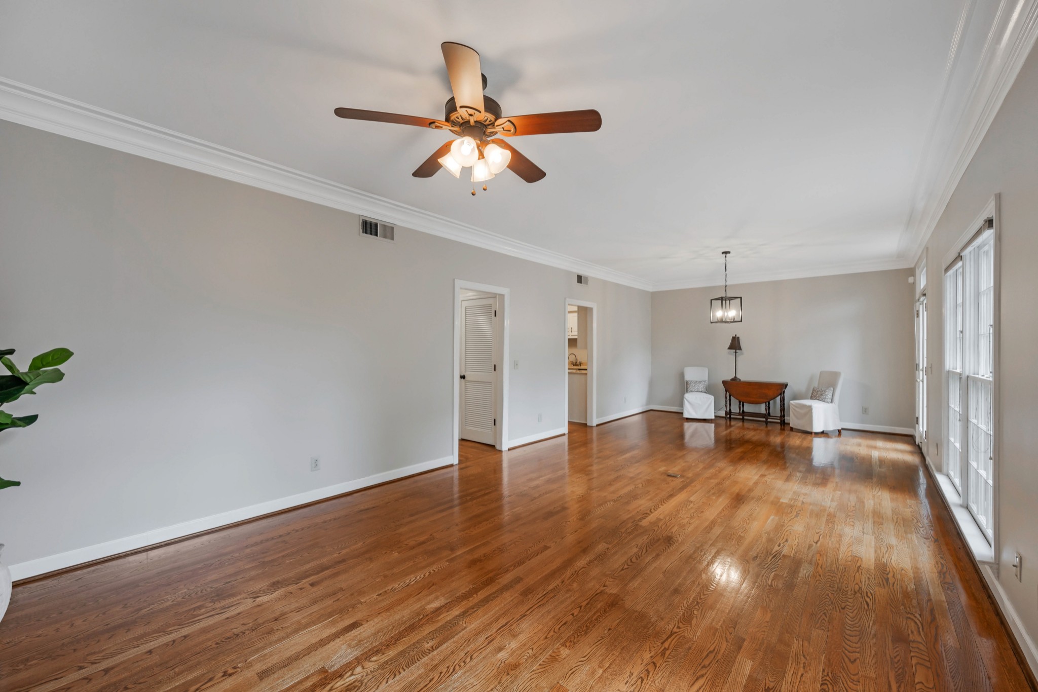 9 Sharonwood Drive Nashville TN 37215