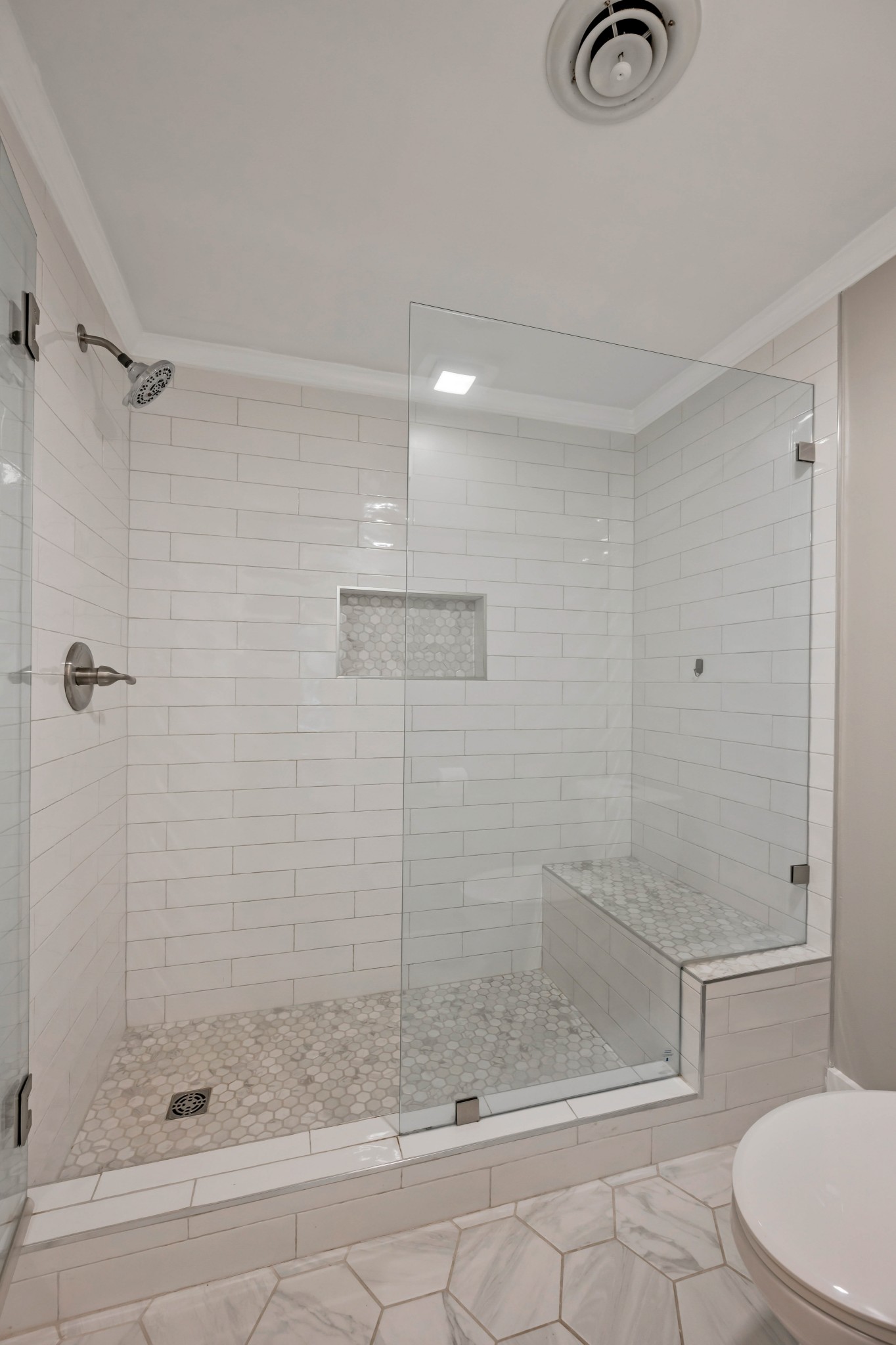 9 Sharonwood Drive Nashville TN 37215