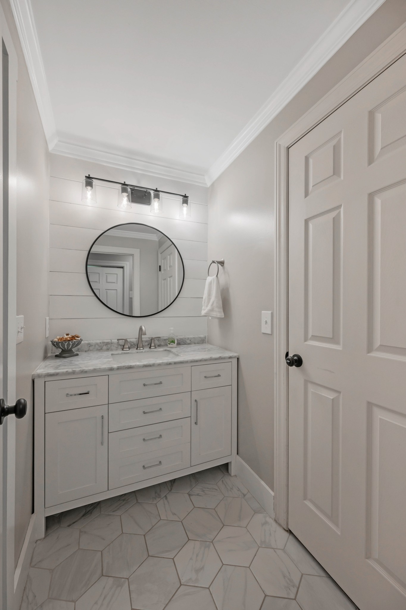 9 Sharonwood Drive Nashville TN 37215