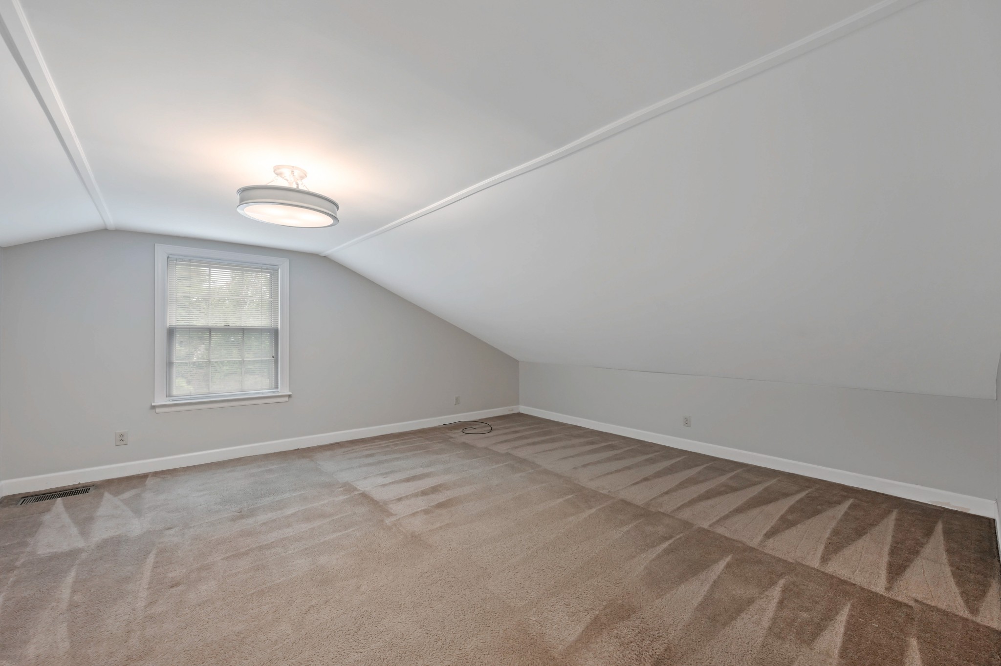 9 Sharonwood Drive Nashville TN 37215