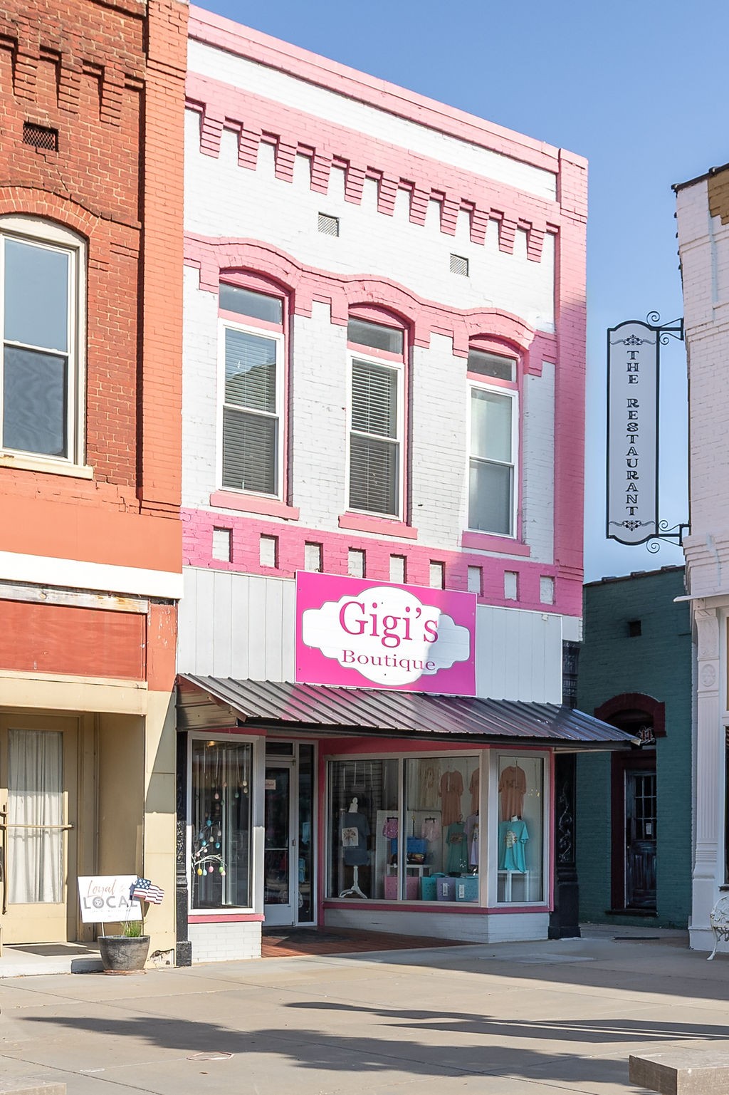 42 Public Square Lawrenceburg TN 38464