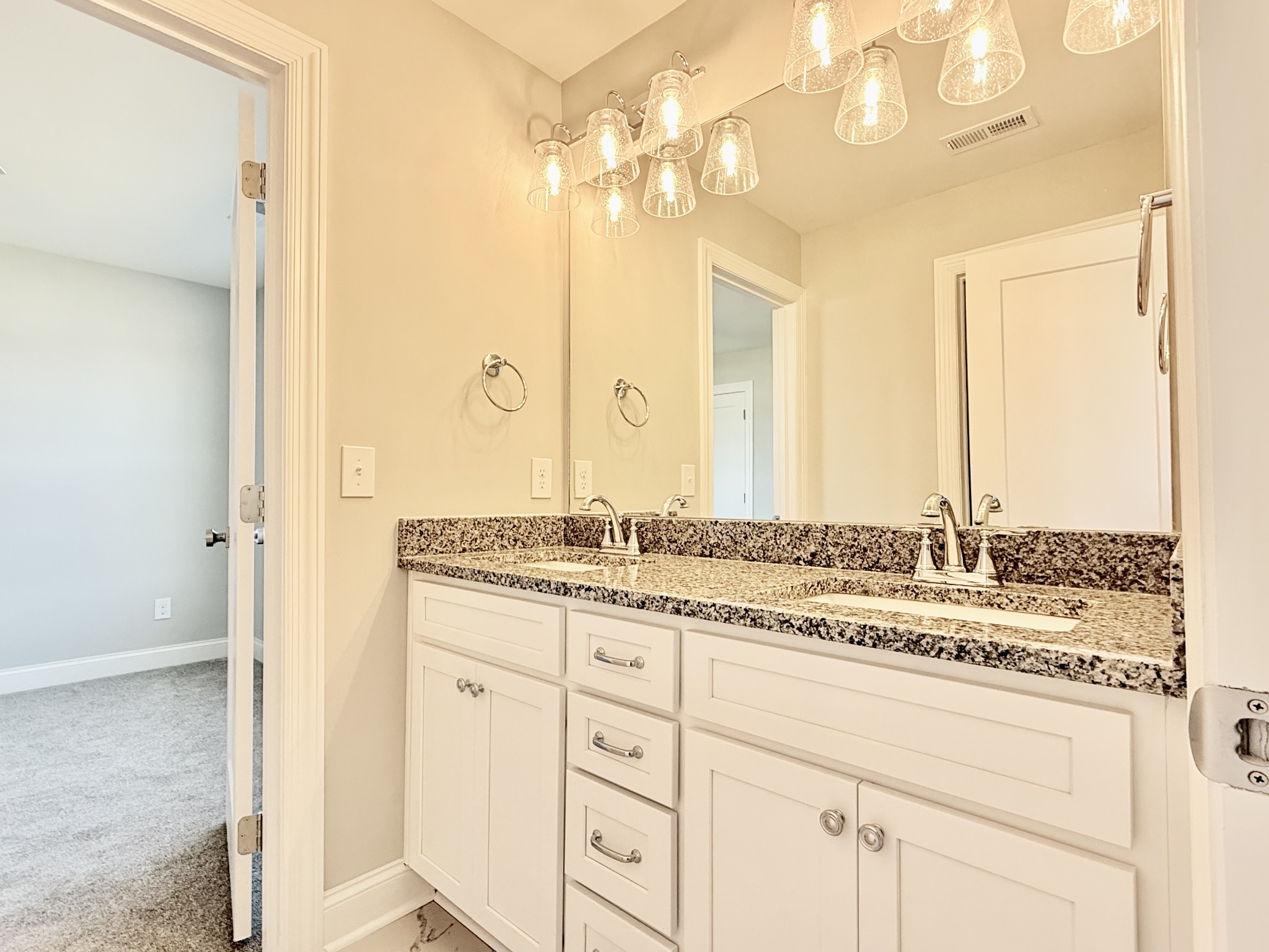 1906 Gracie Bug Loop Murfreesboro TN 37128